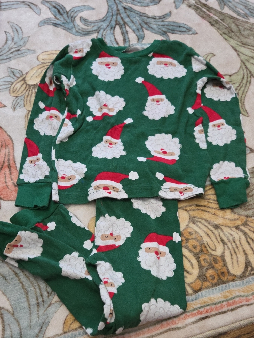 Kids Green Santa Print Pajama Set - Holiday Sleepwear